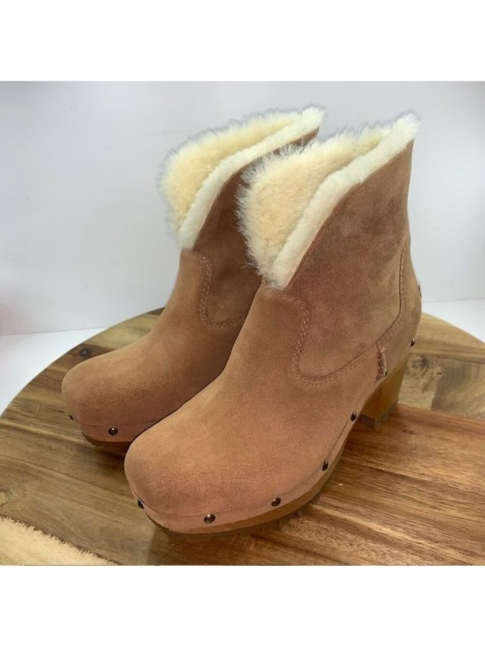 UGG Boots Womens Size 6 Brown Suede Shearling Ankle Block Heel Booties 1120736